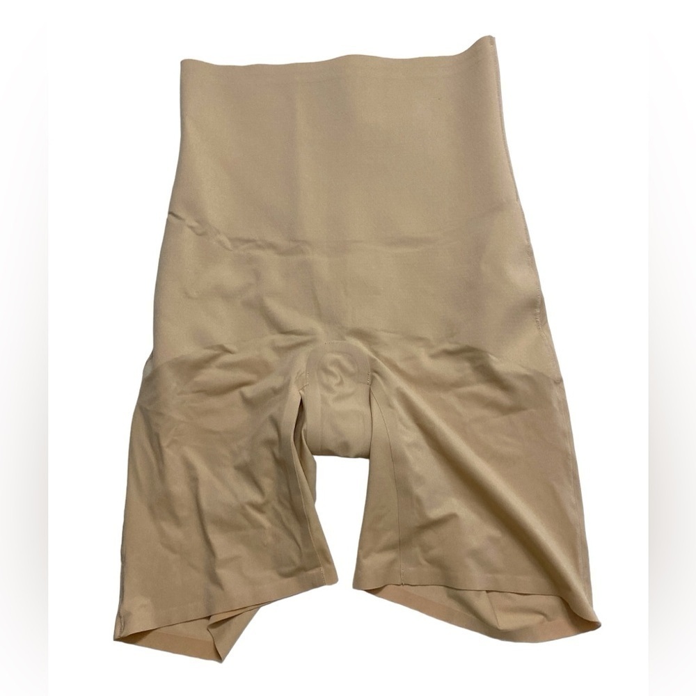Knix - High Rise Shaper Short - Picture 3 of 6